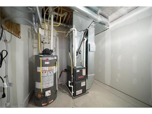 84 Pike Creek Drive, Cayuga, ON - Indoor Photo Showing Basement