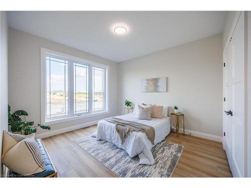 51 Mcintosh Drive, Delhi, ON - Indoor Photo Showing Bedroom