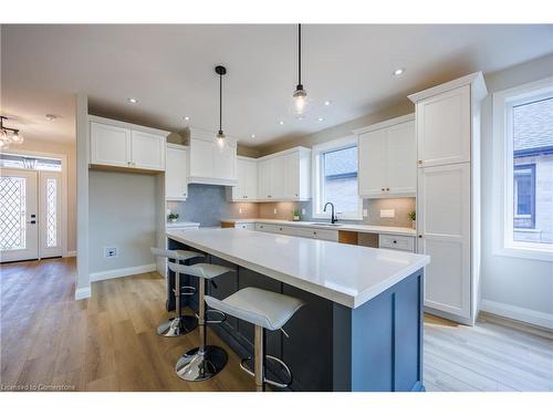 51 Mcintosh Drive, Delhi, ON - Indoor Photo Showing Kitchen With Upgraded Kitchen