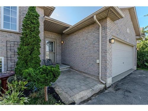 16 Gaal Court, Brantford, ON - Outdoor With Exterior