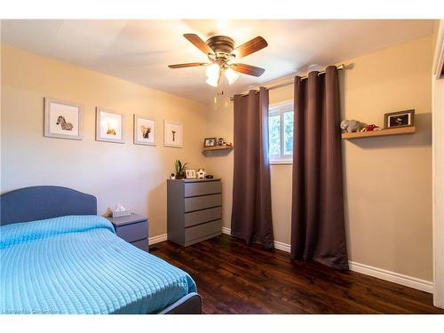 158 Harris Street, Delhi, ON - Indoor Photo Showing Bedroom