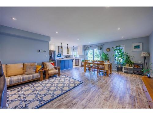 127 Brown Street, Port Dover, ON - Indoor Photo Showing Living Room