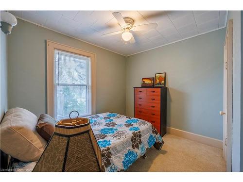 207 Market Street E, Port Dover, ON - Indoor Photo Showing Bedroom