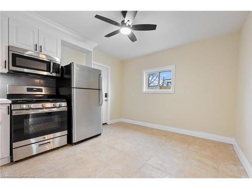 286 Queen Street N, Simcoe, ON - Indoor Photo Showing Kitchen