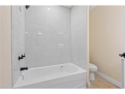 286 Queen Street N, Simcoe, ON - Indoor Photo Showing Bathroom