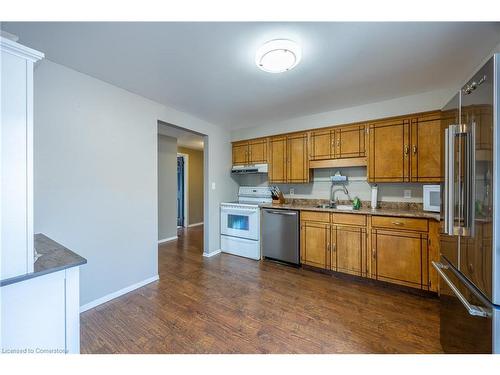 13 Aaron Drive, Port Dover, ON - Indoor Photo Showing Kitchen With Double Sink