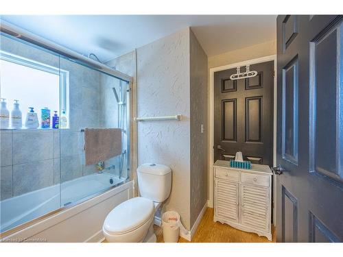 13 Aaron Drive, Port Dover, ON - Indoor Photo Showing Bathroom