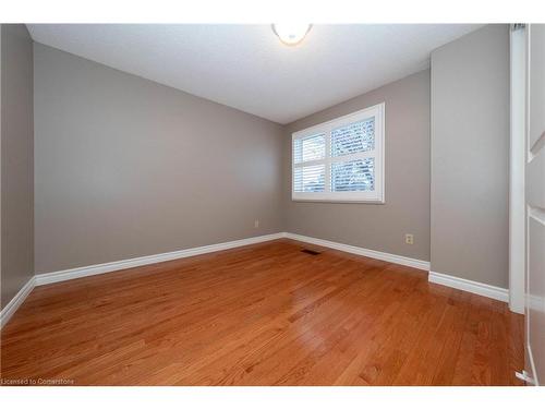 15 Birchlawn Avenue, Cambridge, ON - Indoor Photo Showing Other Room