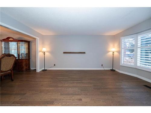 15 Birchlawn Avenue, Cambridge, ON - Indoor Photo Showing Other Room