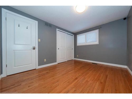 15 Birchlawn Avenue, Cambridge, ON - Indoor Photo Showing Other Room