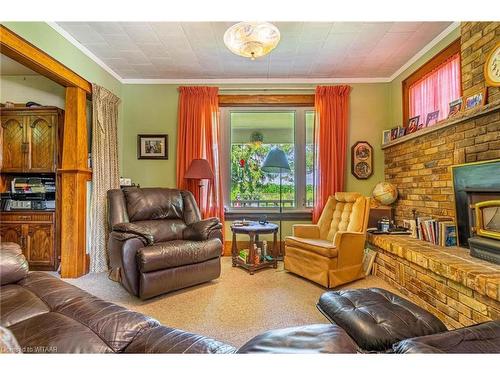 32553 Erin Line, Fingal, ON - Indoor Photo Showing Living Room With Fireplace