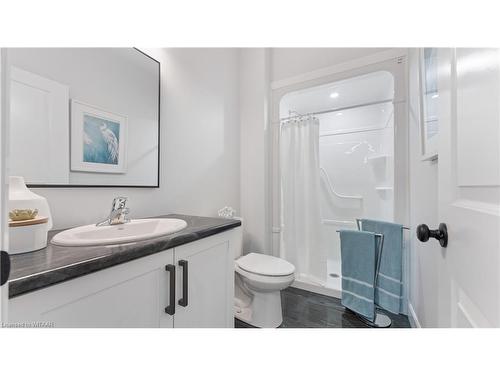 12-269 Pittock Park Road, Woodstock, ON - Indoor Photo Showing Bathroom