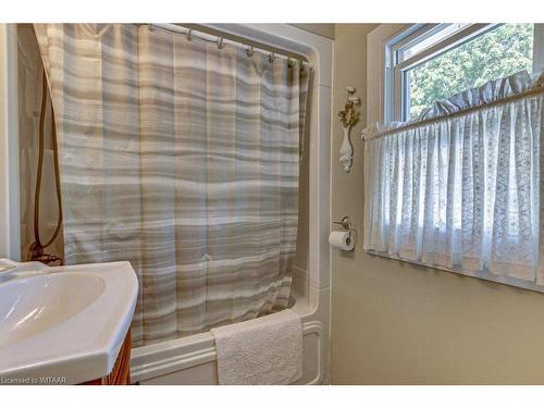 1077 Laplante Road, Norfolk County, ON - Indoor Photo Showing Bathroom