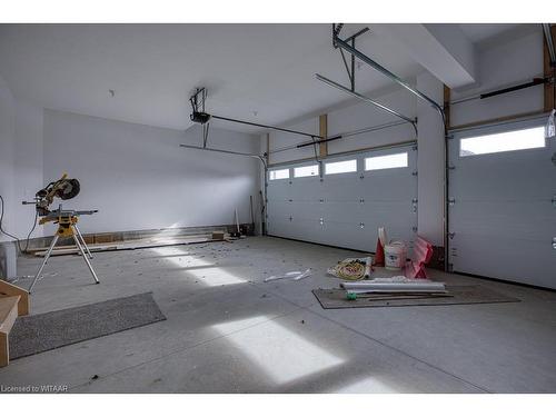 91 Graydon Drive, Mount Elgin, ON - Indoor Photo Showing Garage