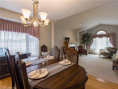 94 Parkwood Drive, Tillsonburg, ON - Indoor Photo Showing Dining Room