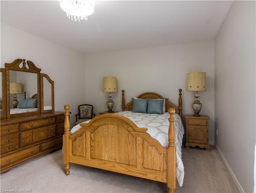 94 Parkwood Drive, Tillsonburg, ON - Indoor Photo Showing Bedroom