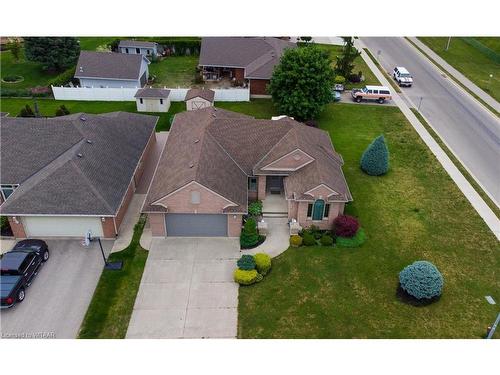 94 Parkwood Drive, Tillsonburg, ON - Outdoor With Facade