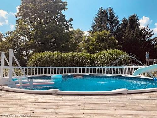 142 Culloden Road, Ingersoll, ON - Outdoor With Above Ground Pool