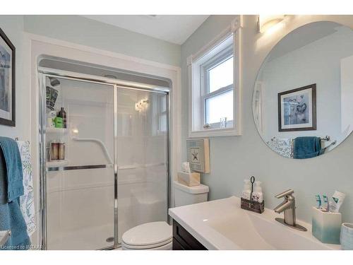 25 Sinclair Drive, Tillsonburg, ON - Indoor Photo Showing Bathroom