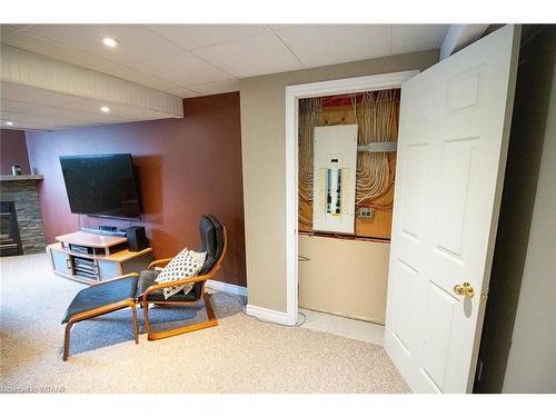714645 Middletown Line, Oxford Centre, ON - Indoor With Fireplace