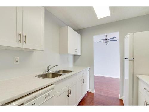 1515-45 Pond Mills Road, London, ON - Indoor Photo Showing Kitchen With Double Sink