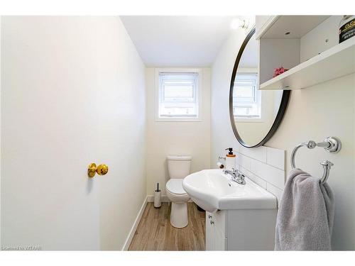 19 Cayley Street, Norwich, ON - Indoor Photo Showing Bathroom