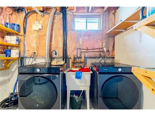 19 Cayley Street, Norwich, ON - Indoor Photo Showing Laundry Room