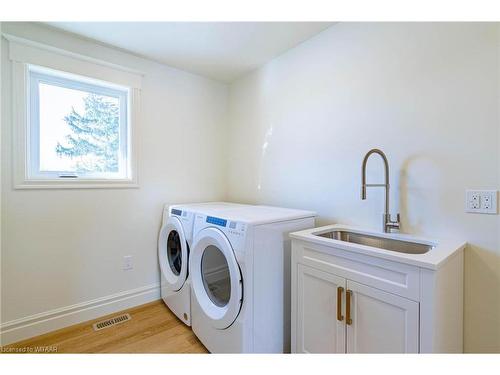 15 Herb Street, Norwich, ON - Indoor Photo Showing Laundry Room