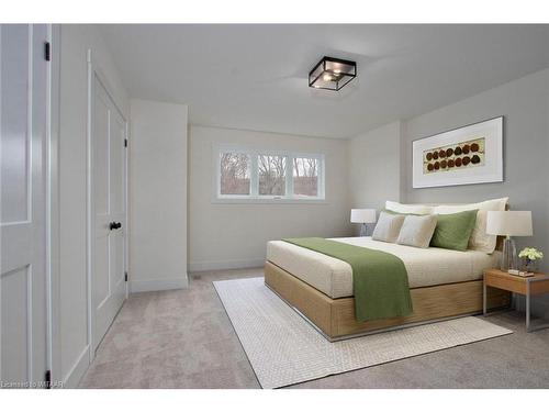 750 Nelson Street, Woodstock, ON - Indoor Photo Showing Bedroom