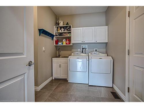224 Boyd Boulevard, Thamesford, ON - Indoor Photo Showing Laundry Room