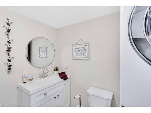 57 Talbot Street, Courtland, ON - Indoor Photo Showing Bathroom