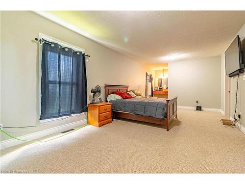 384804 Salford Road, Norwich (Twp), ON - Indoor Photo Showing Bedroom