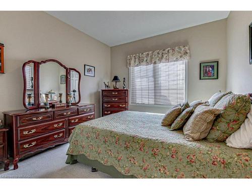 4-#7-105 King Street, Tillsonburg, ON - Indoor Photo Showing Bedroom