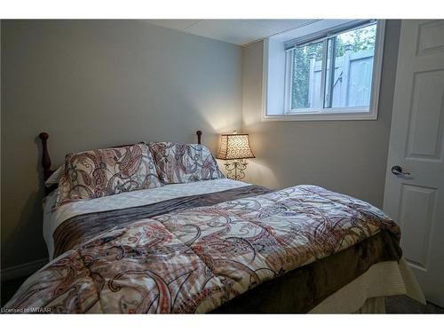 6 Maple Street, Otterville, ON - Indoor Photo Showing Bedroom