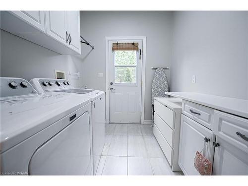 6 Maple Street, Otterville, ON - Indoor Photo Showing Laundry Room