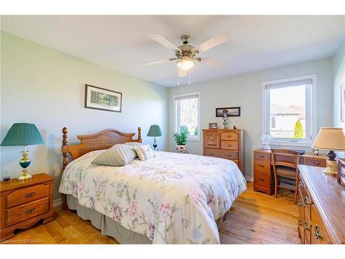 202 Baldwin Street, Tillsonburg, ON - Indoor Photo Showing Bedroom