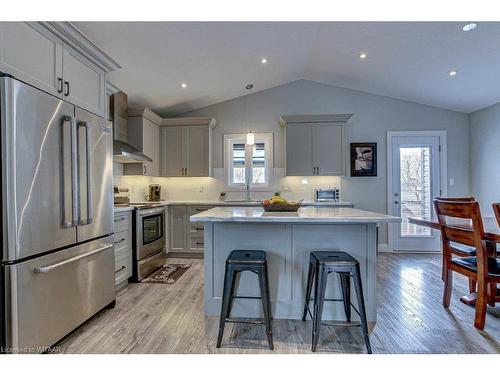 62 Brown Street, Aylmer, ON - Indoor Photo Showing Kitchen With Upgraded Kitchen