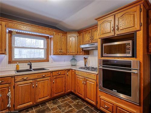 2875 Hwy 59 S, Norfolk County, ON - Indoor Photo Showing Kitchen With Double Sink