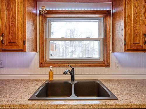 2875 Hwy 59 S, Norfolk County, ON - Indoor Photo Showing Kitchen With Double Sink