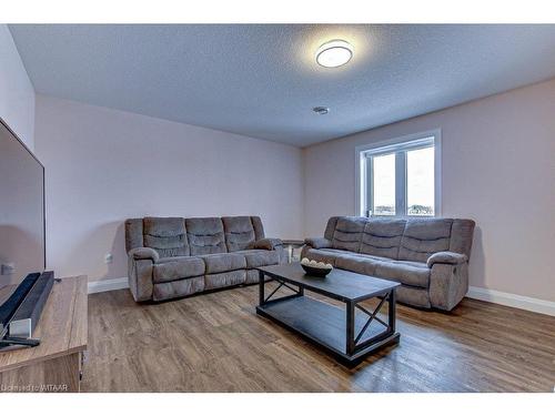 8489 Sandytown Road Road, Straffordville, ON - Indoor Photo Showing Living Room