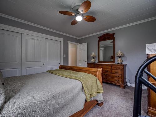 1243 Norfolk County Road 28, Langton, ON - Indoor Photo Showing Bedroom