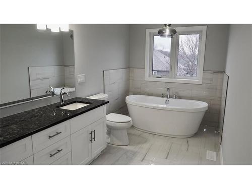 12 Sycamore Drive, Tillsonburg, ON - Indoor Photo Showing Bathroom