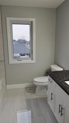 12 Sycamore Drive, Tillsonburg, ON - Indoor Photo Showing Bathroom