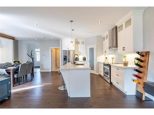 42 Mcguire Crescent, Tillsonburg, ON - Indoor Photo Showing Kitchen With Upgraded Kitchen
