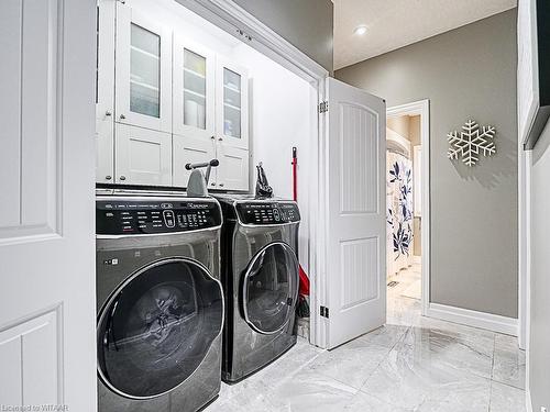 19 Cynthia Avenue, Mount Elgin, ON - Indoor Photo Showing Laundry Room
