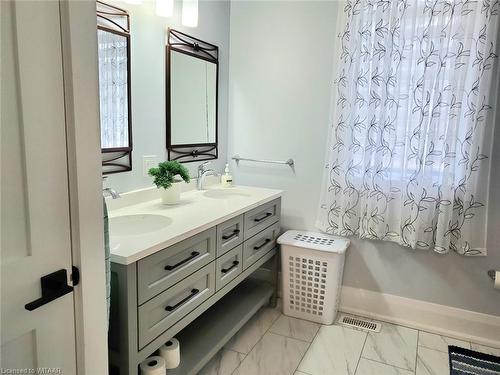 1500 West Quarterline Road, Norfolk County, ON - Indoor Photo Showing Bathroom