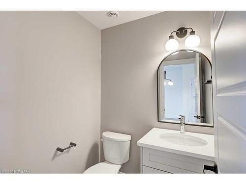 1108-361 Quarter Town Line, Tillsonburg, ON - Indoor Photo Showing Bathroom