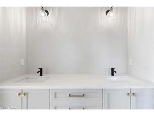 79 Trailview Drive, Tillsonburg, ON - Indoor Photo Showing Bathroom