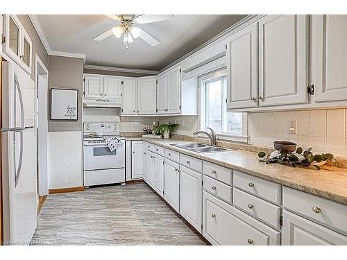 308 Huron Street, Woodstock, ON - Indoor Photo Showing Kitchen With Double Sink