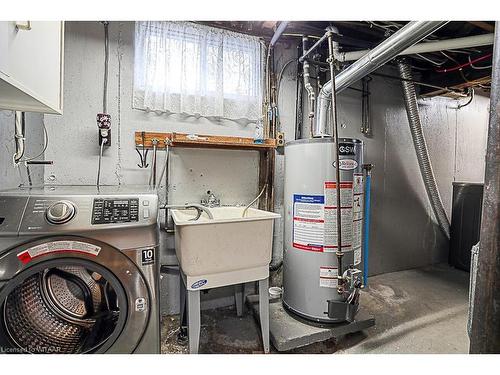 308 Huron Street, Woodstock, ON - Indoor Photo Showing Laundry Room
